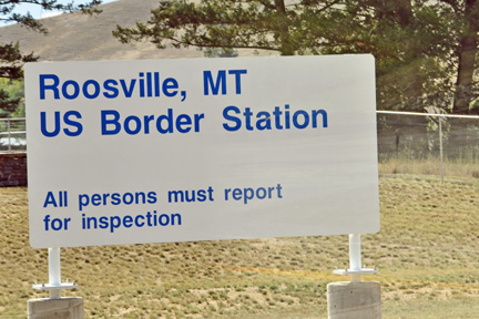 sign - Rossville Mt US border Station