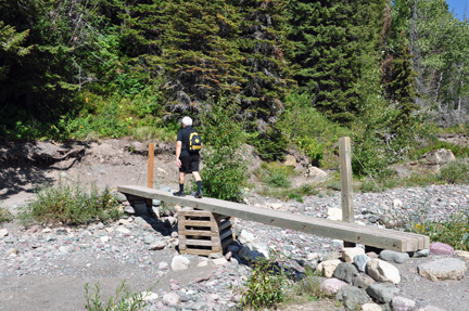 lee on bridge