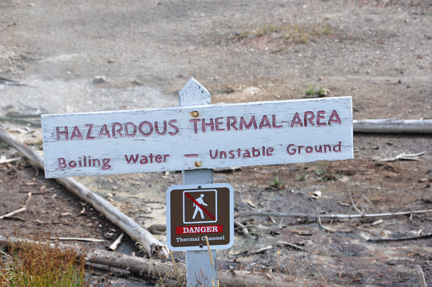 sign - hazaardous thermal area