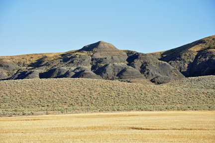 scenery while driving in Montana