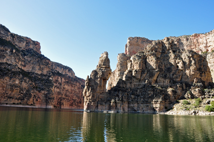 Bighorn Lake and cliffs