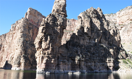 Bighorn Lake and cliffs