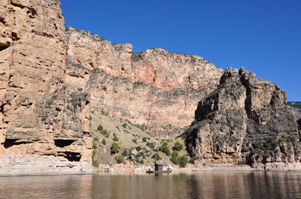 Bighorn Lake and cliffs