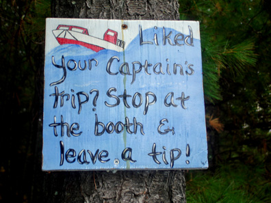 sign - to tip the Captain