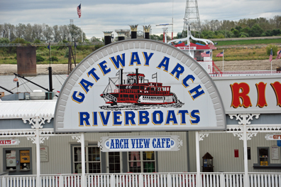 Gateway Arch Riverboats