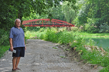 Lee Duquette and  the 1873 Paint Creek Bridge