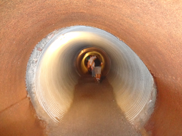 tunnel in Lockport Cave