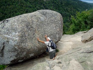 Lee Duquette tries to push Bubble Rock