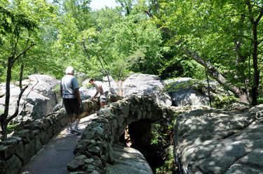 Lee Duquette at Rock City