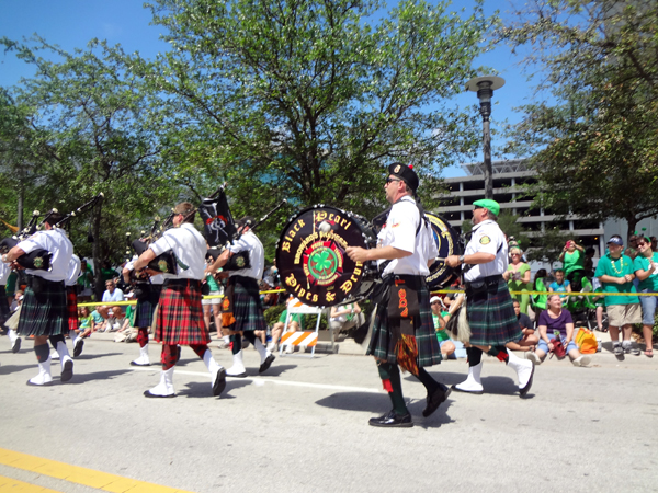 bagpipe players and drummers