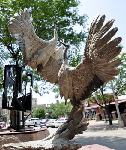 red-crowned cranes sculpture