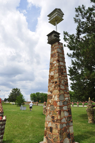 Birdhouses on Column