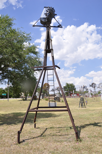 windmills in Shattuck