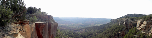 the tope of cliff where a waterfall sometimes flows