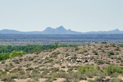 travel scenery between Albuquerque and Las Cruces