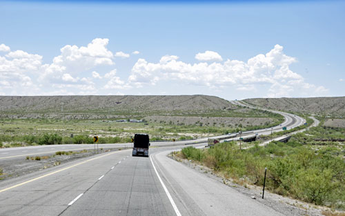 travel scenery between Albuquerque and Las Cruces