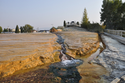 Walking alongside the geyser to the bridge