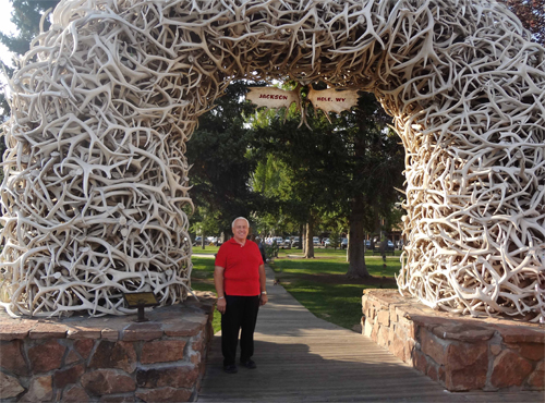 Lee Duquette and the Jackson Hole Antler Arch