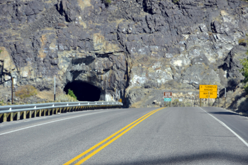 Driving through Windy River Canyon to the Hot Springs