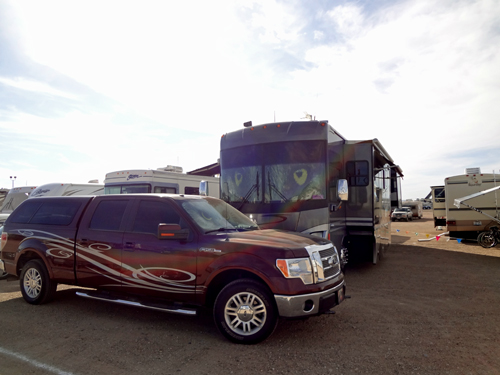 the RV and toad of the two RV Gypsies at the Balloon Fiesta