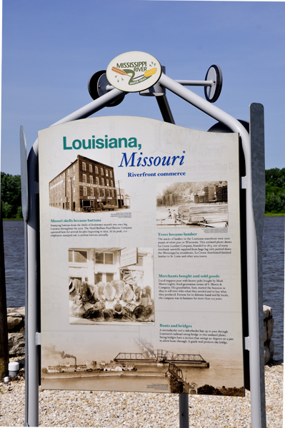 sign about Louisiana, Missouri