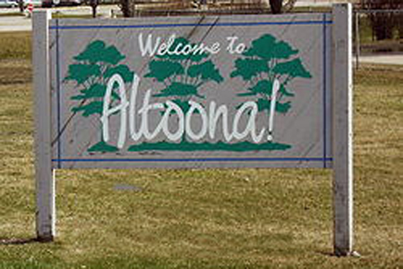 The Welcome to Altoona sign in Iowa