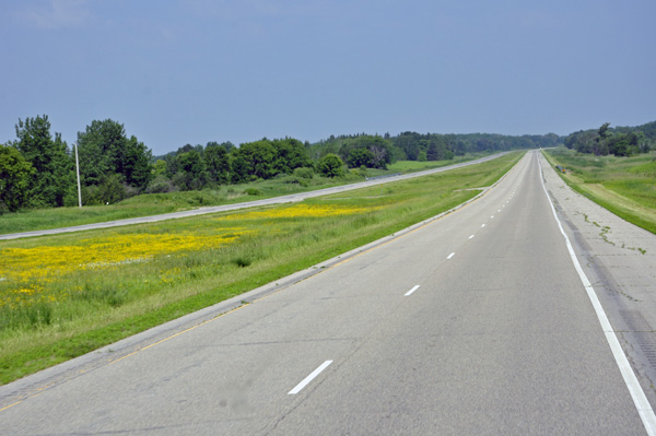 road traveling to Jan's RV Park seldom had traffic