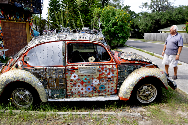 Lee Duquette and the side of the volkswagon