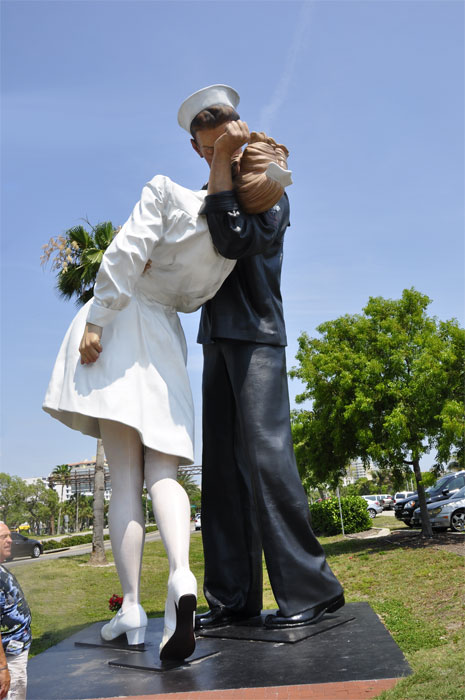 the Unconditional Surrender statue