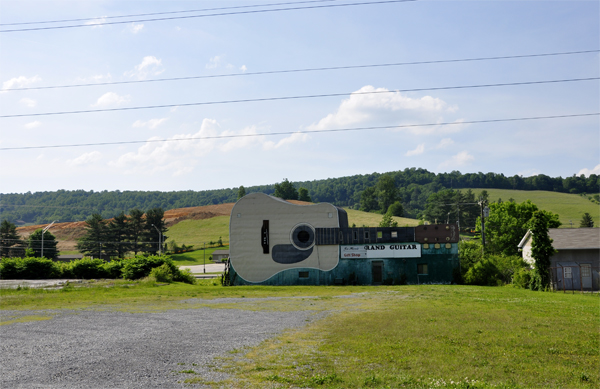 big guitar in Tennessee