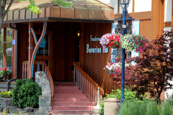 sign: Frankenmuth Bavarian Inn