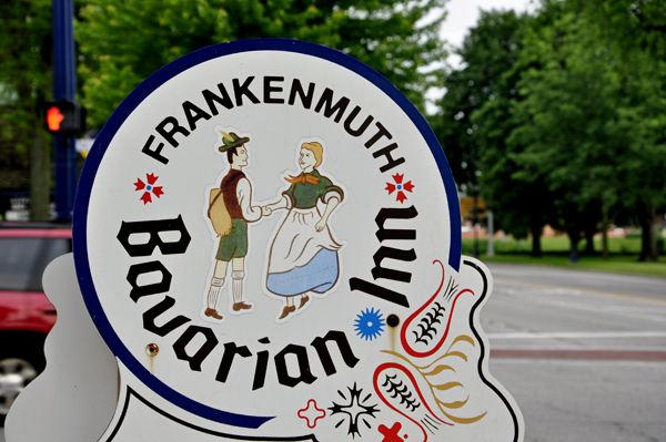 sign: Frankenmuth Bavarian Inn