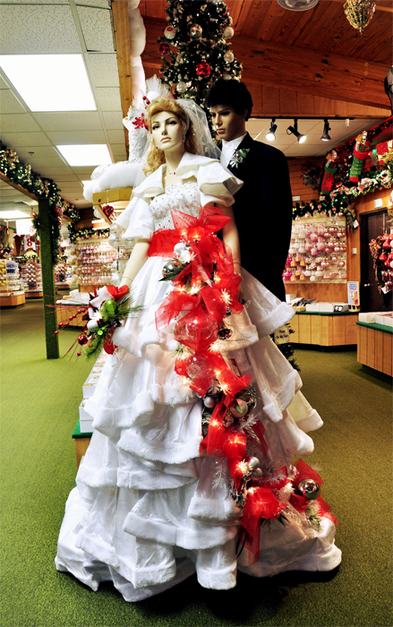very large statue of a bride and groom at Bronners