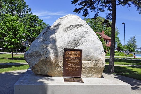 a big rock dedicated to the invention of the light bulb.