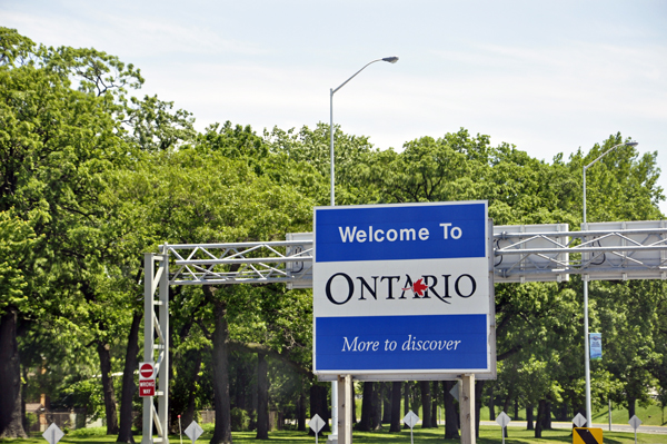 welcome to Ontario sign