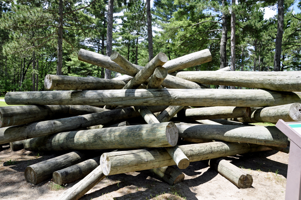 the way logs are stacked