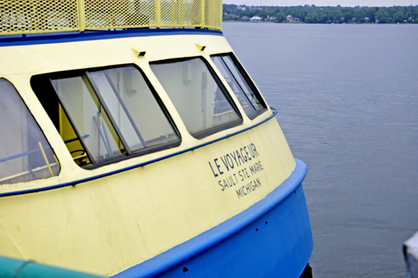 the dinner cruise boat