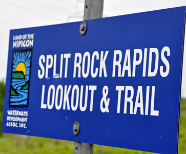 Split Rock Rapids Lookout and trail sign