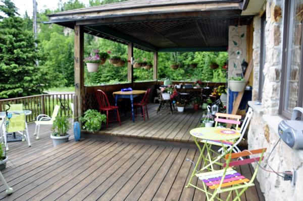 outside patio with flowers