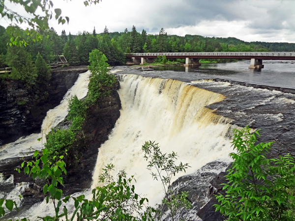 Kakabeka Falls