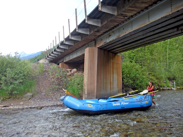 the guide bringing the raft to be loaded