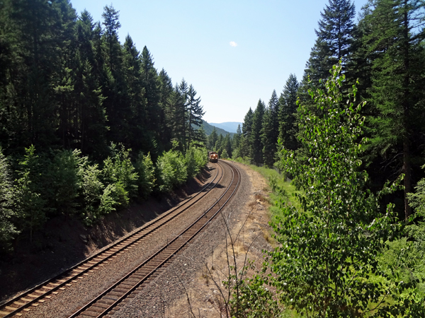 train coming around the corner