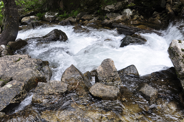 close-up of rushing water at Granite Creek Falls