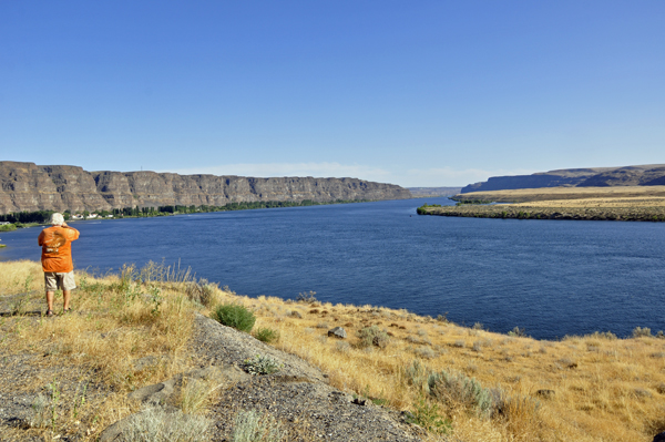 Lee Duquette at the breathtaking Columbia River.