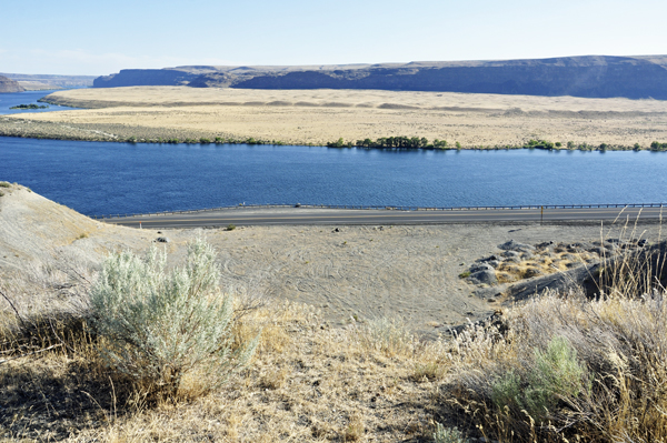 the breathtaking Columbia River.