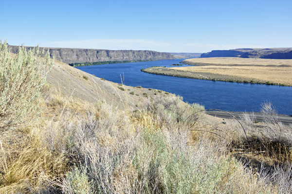 the breathtaking Columbia River.