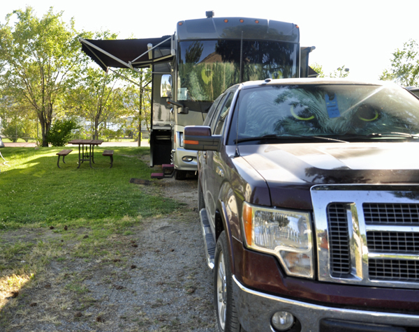 The new yard of the two RV Gypsies at the Crescent Bar Resort