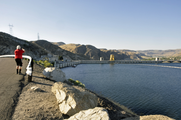 Lee Duquette views Grand Coulee Dam from a distance