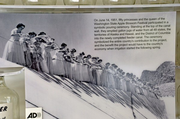 display inside the Coulee Dam museum