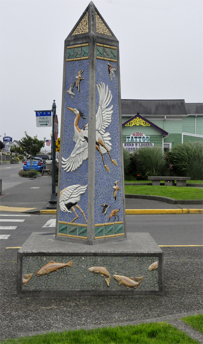 statue